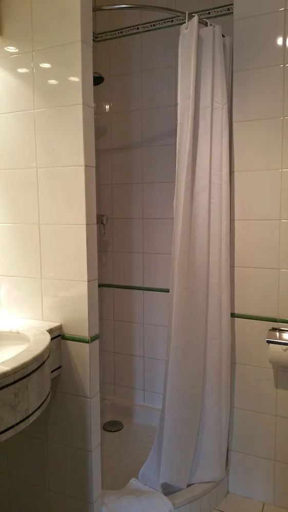 Des Ecrivains 3* Paryż